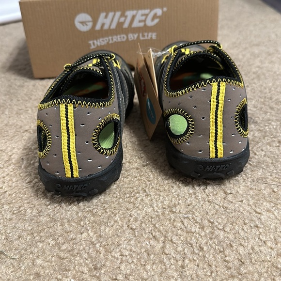 NWT!! Hi-Tec Tortola Escape Jr!! - Picture 5 of 9